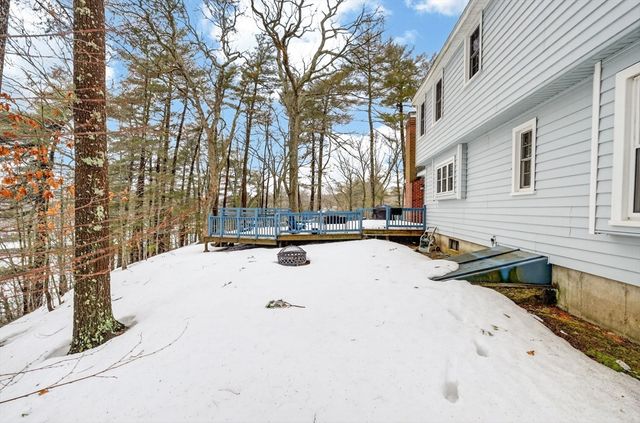170 Lake Ridge Dr, Taunton, MA 02780