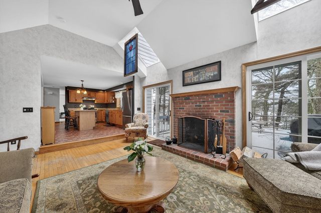 170 Lake Ridge Dr, Taunton, MA 02780