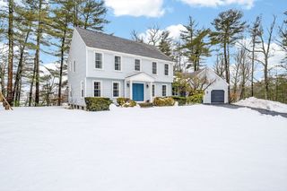 170 Lake Ridge Dr, Taunton, MA 02780