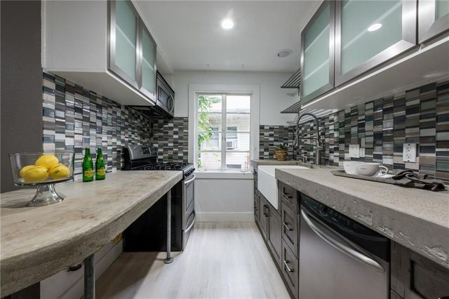 1212 Castle Hill ST 7, Austin, TX 78703