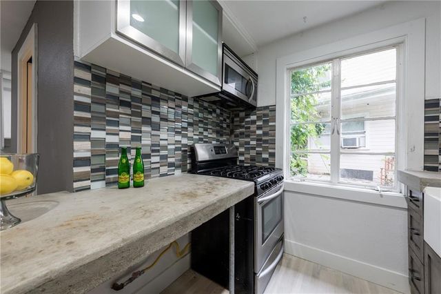 1212 Castle Hill ST 7, Austin, TX 78703