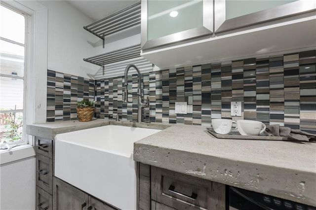 1212 Castle Hill ST 7, Austin, TX 78703