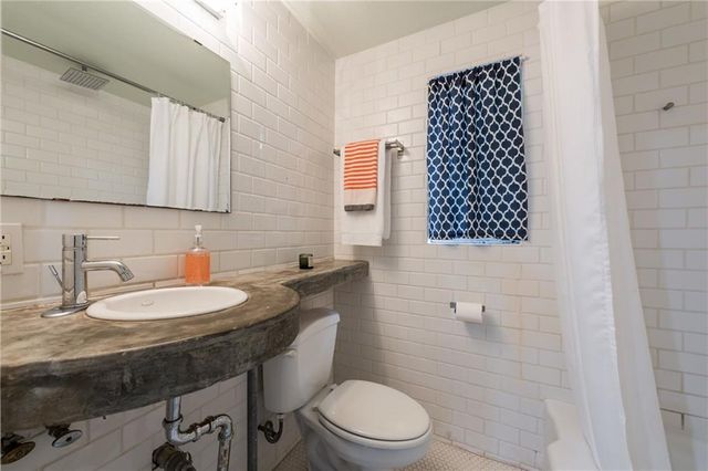 1212 Castle Hill ST 7, Austin, TX 78703