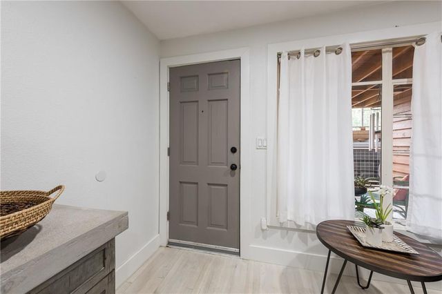 1212 Castle Hill ST 7, Austin, TX 78703
