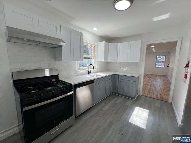 493 Beverly Road 1, Teaneck, NJ 07666