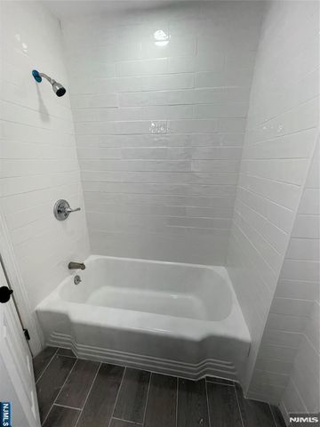 493 Beverly Road 1, Teaneck, NJ 07666