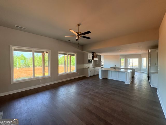 296 Grove Park, Senoia, GA 30276