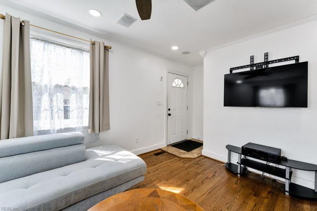 5240 Texas AVE, Norfolk, VA 23513