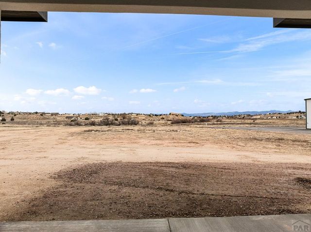 379 S Siesta Dr, Pueblo West, CO 81007