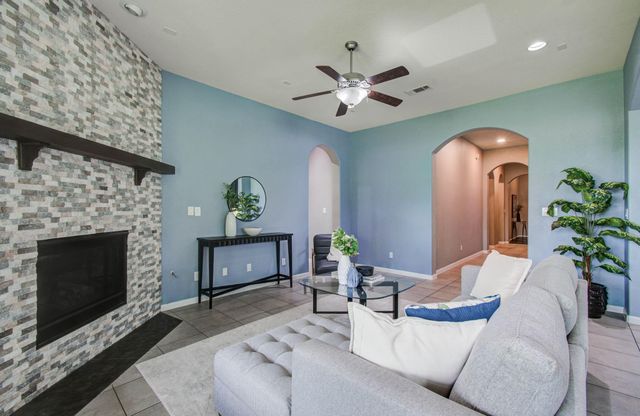 17622 Quiet Shores Drive, Richmond, TX 77407