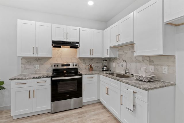 4166 Gladewater Road, Dallas, TX 75216
