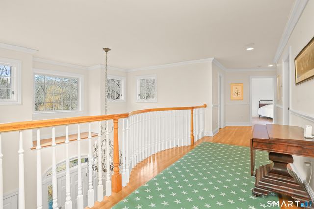 41 Lake Wind Road, New Canaan, CT 06840