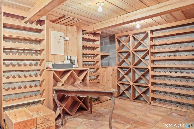 41 Lake Wind Road, New Canaan, CT 06840