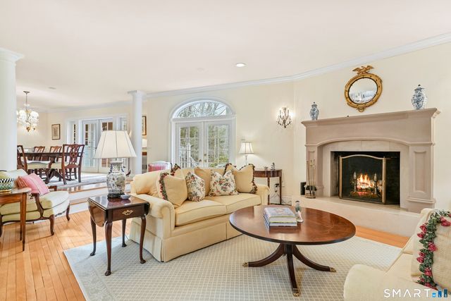 41 Lake Wind Road, New Canaan, CT 06840