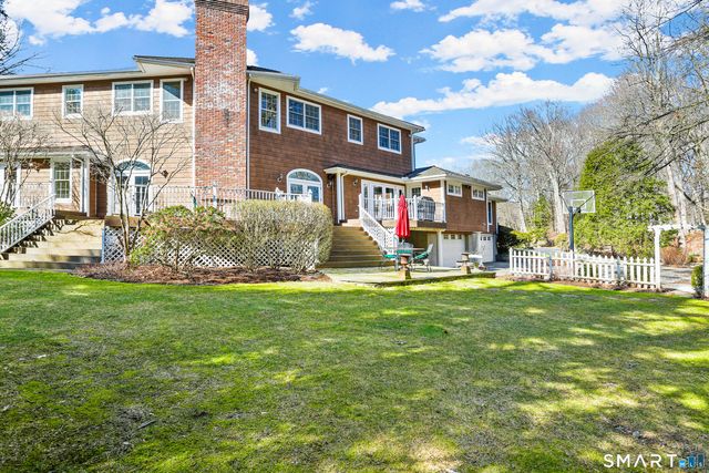 41 Lake Wind Road, New Canaan, CT 06840