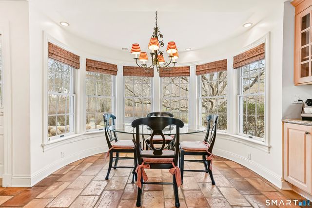 41 Lake Wind Road, New Canaan, CT 06840