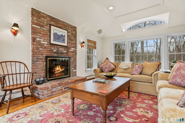 41 Lake Wind Road, New Canaan, CT 06840