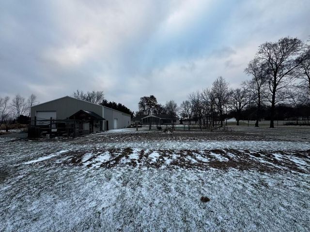 772 W 900 S, Hebron, IN 46341