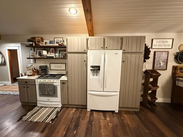 772 W 900 S, Hebron, IN 46341