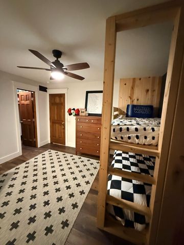 772 W 900 S, Hebron, IN 46341