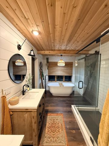 772 W 900 S, Hebron, IN 46341