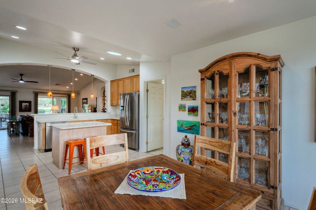 1190 N Laurel Glen Drive, Green Valley, AZ 85614