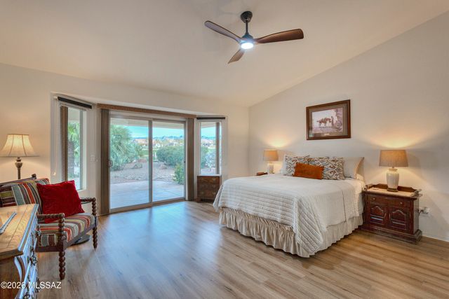 1190 N Laurel Glen Drive, Green Valley, AZ 85614