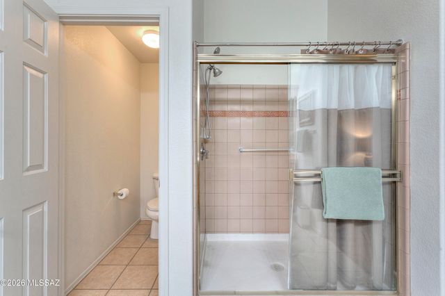 1190 N Laurel Glen Drive, Green Valley, AZ 85614