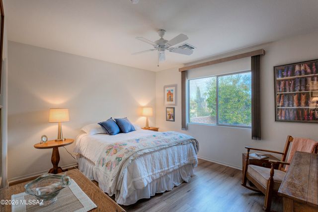 1190 N Laurel Glen Drive, Green Valley, AZ 85614