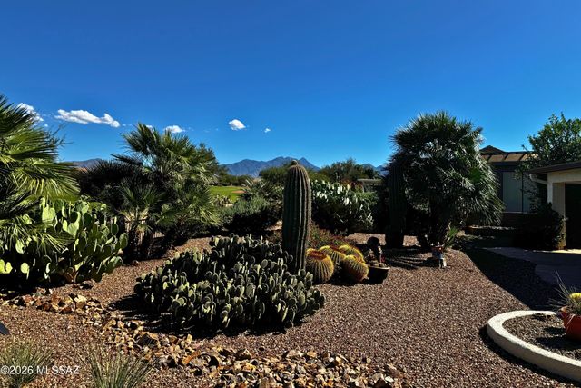 1190 N Laurel Glen Drive, Green Valley, AZ 85614