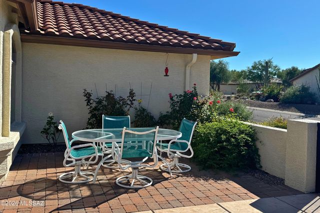 1190 N Laurel Glen Drive, Green Valley, AZ 85614