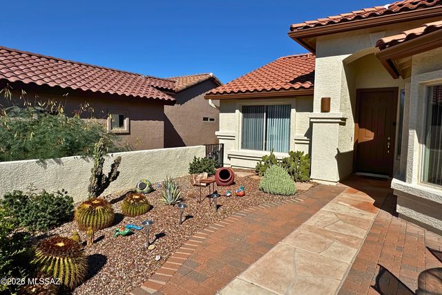 1190 N Laurel Glen Drive, Green Valley, AZ 85614