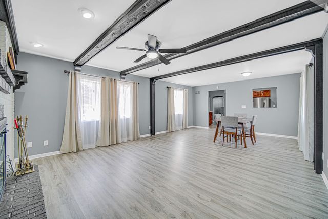 1119 W 38th Place, Hobart, IN 46342