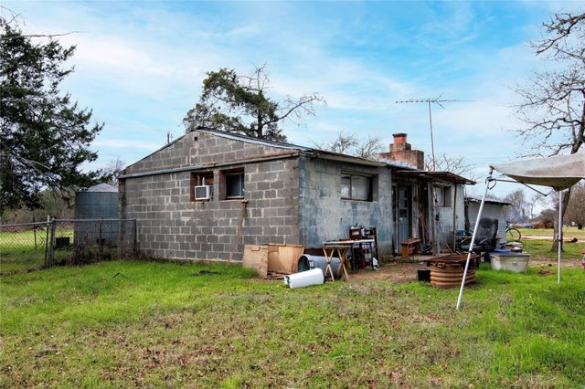 5431 N Us Hwy 77, La Grange, TX 78945