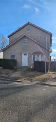 6 Hansen Street, Bay Shore, NY 11706