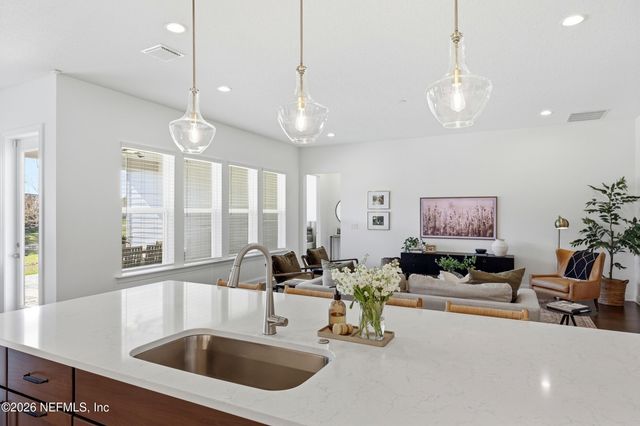 460 SHINNECOCK Drive, St. Johns, FL 32259