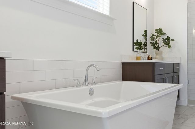 460 SHINNECOCK Drive, St. Johns, FL 32259