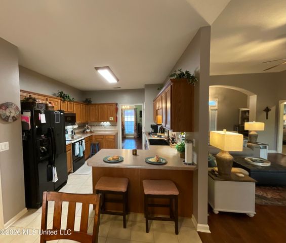 7741 Meadow Ridge Lane, Olive Branch, MS 38654