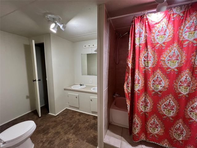 806 N Oneal, Caldwell, TX 77836