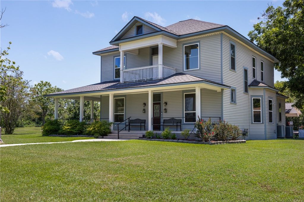 400 South Front Street, Caldwell, TX 77836 — photo 3