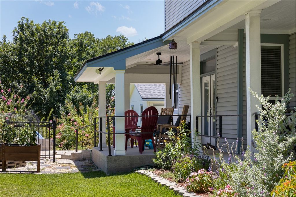 400 South Front Street, Caldwell, TX 77836 — photo 4
