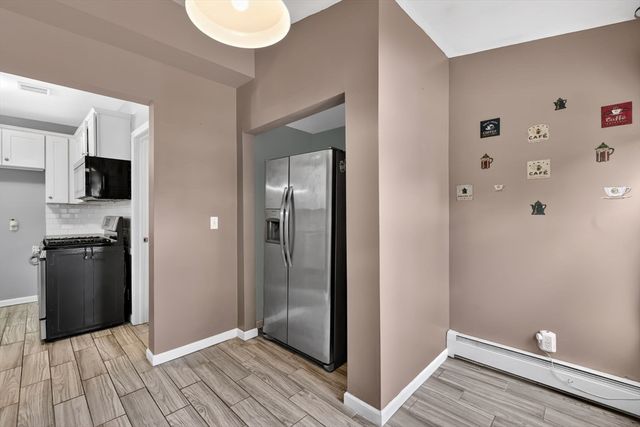 43 Agnes St, Springfield, MA 01118