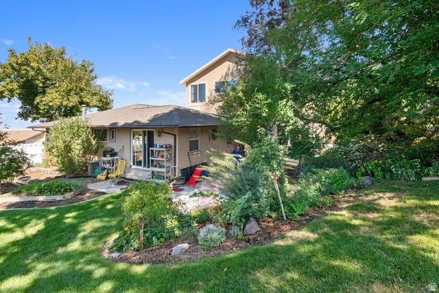 1761 S DAVIS BLVD, Bountiful, UT 84010