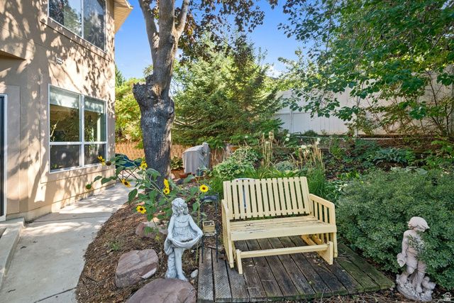 1761 S DAVIS BLVD, Bountiful, UT 84010