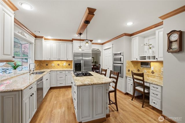 15430 SE 67th Place, Bellevue, WA 98006