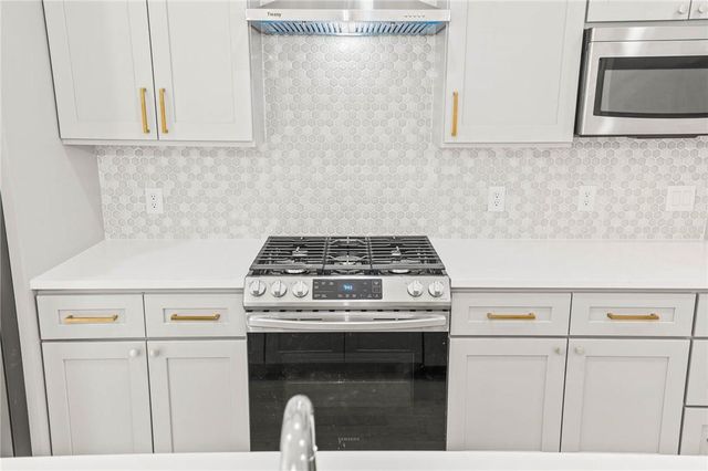 3321 Hemlock Ave 2, Austin, TX 78722