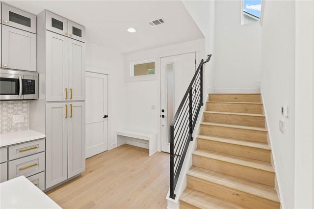 3321 Hemlock Ave 2, Austin, TX 78722