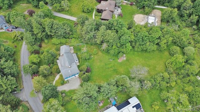 10 Lakeview Road, Ossining, NY 10562