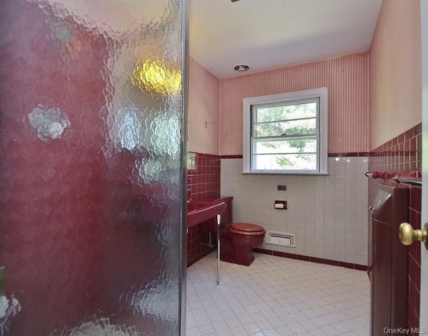 10 Lakeview Road, Ossining, NY 10562