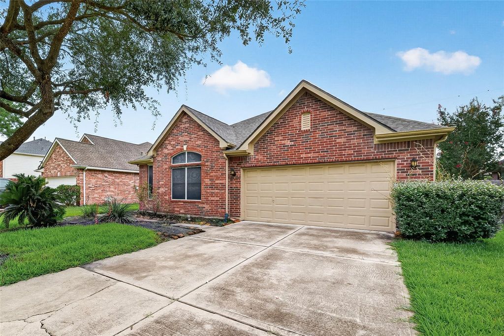 24222 Lake Path Circle, Katy, TX 77493